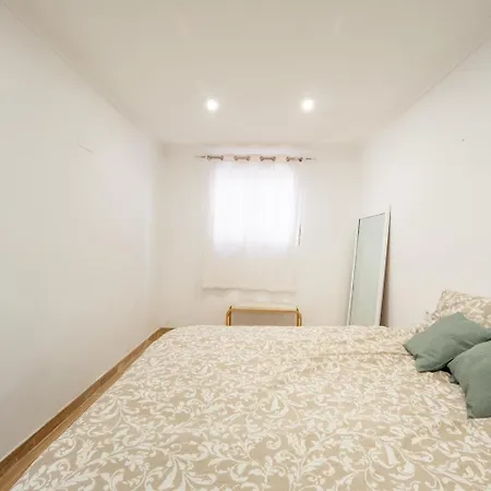 Апартаменты Vivienda Junto Al Mercado Валенсия