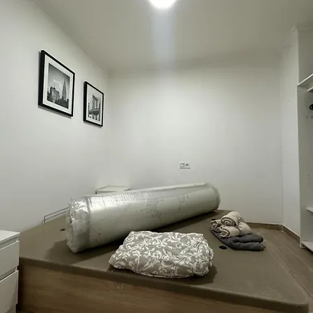 Vivienda Junto Al Mercado * Валенсия